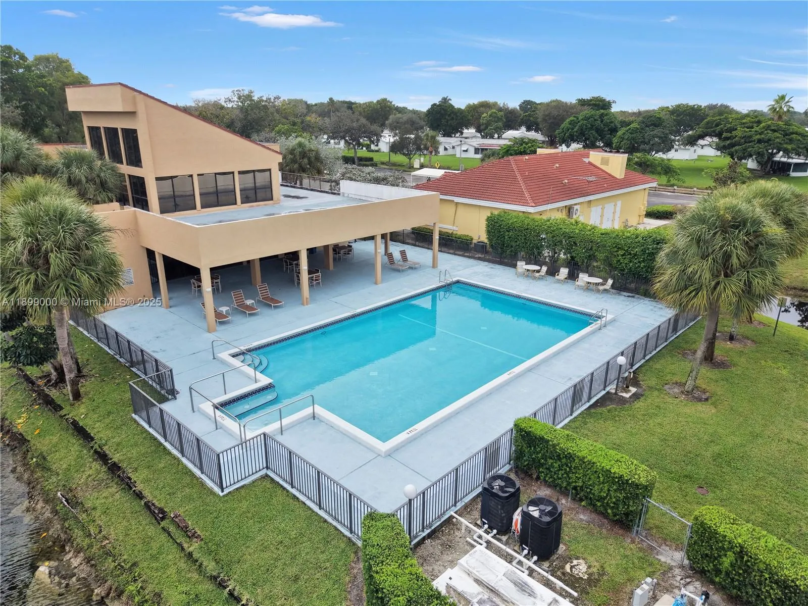 8592 W Sunrise Blvd, #317