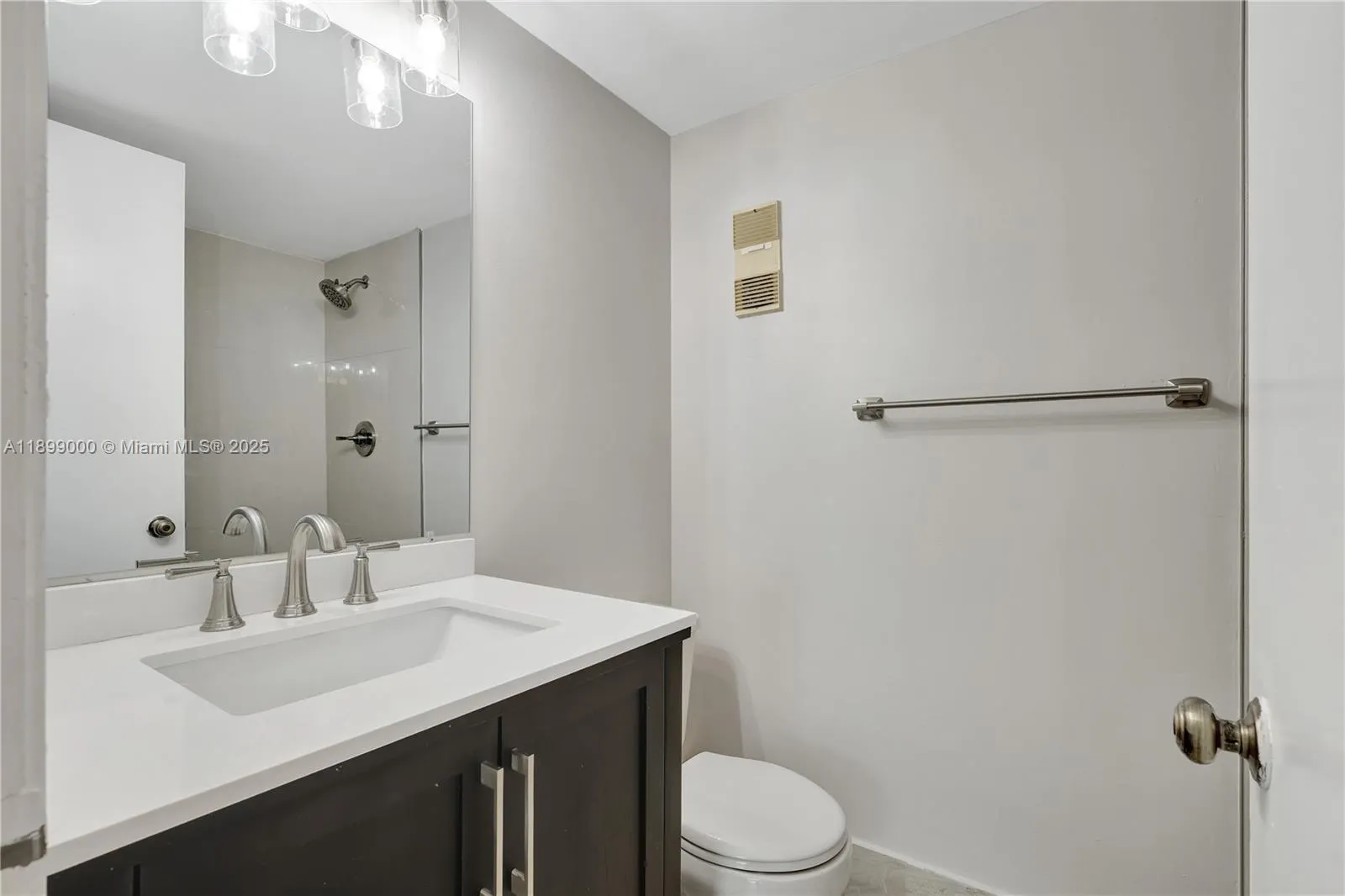 8592 W Sunrise Blvd, #317