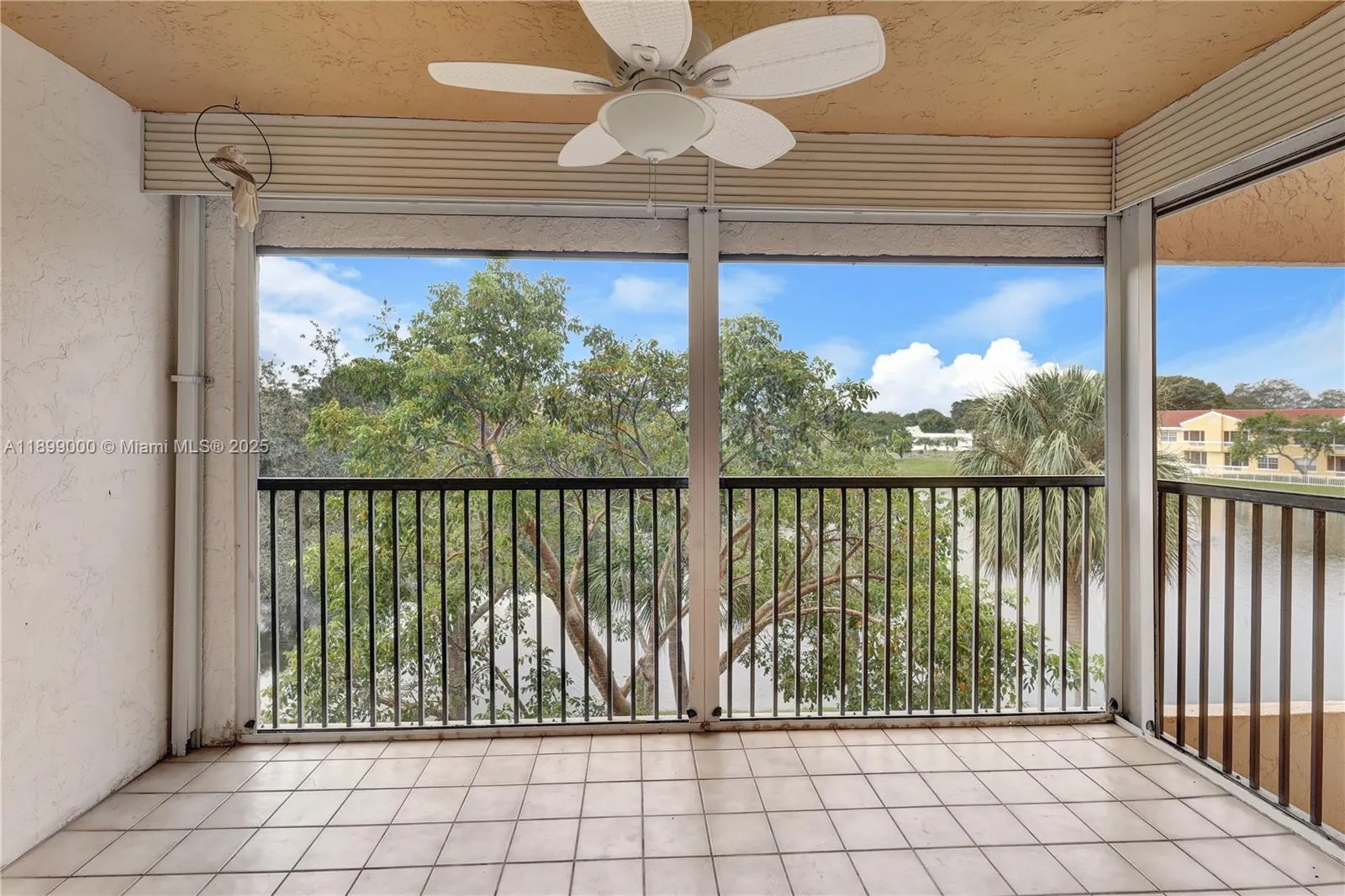 8592 W Sunrise Blvd, #317