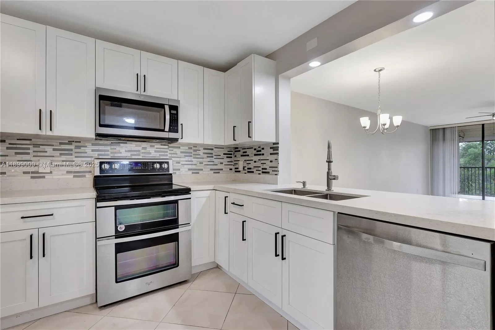 8592 W Sunrise Blvd, #317