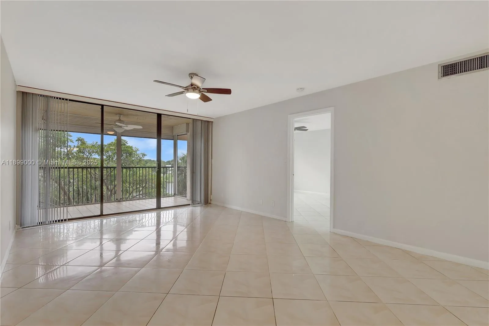8592 W Sunrise Blvd, #317