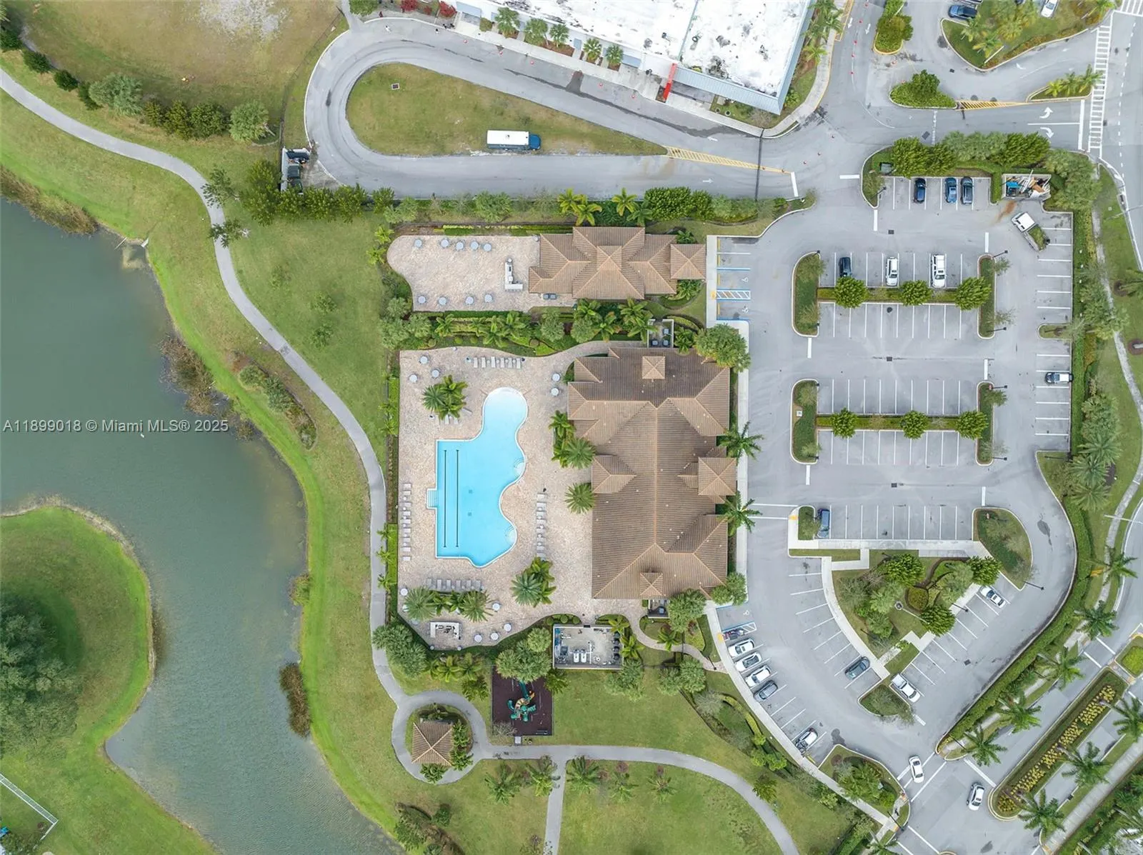 1436 Silk Oak Dr