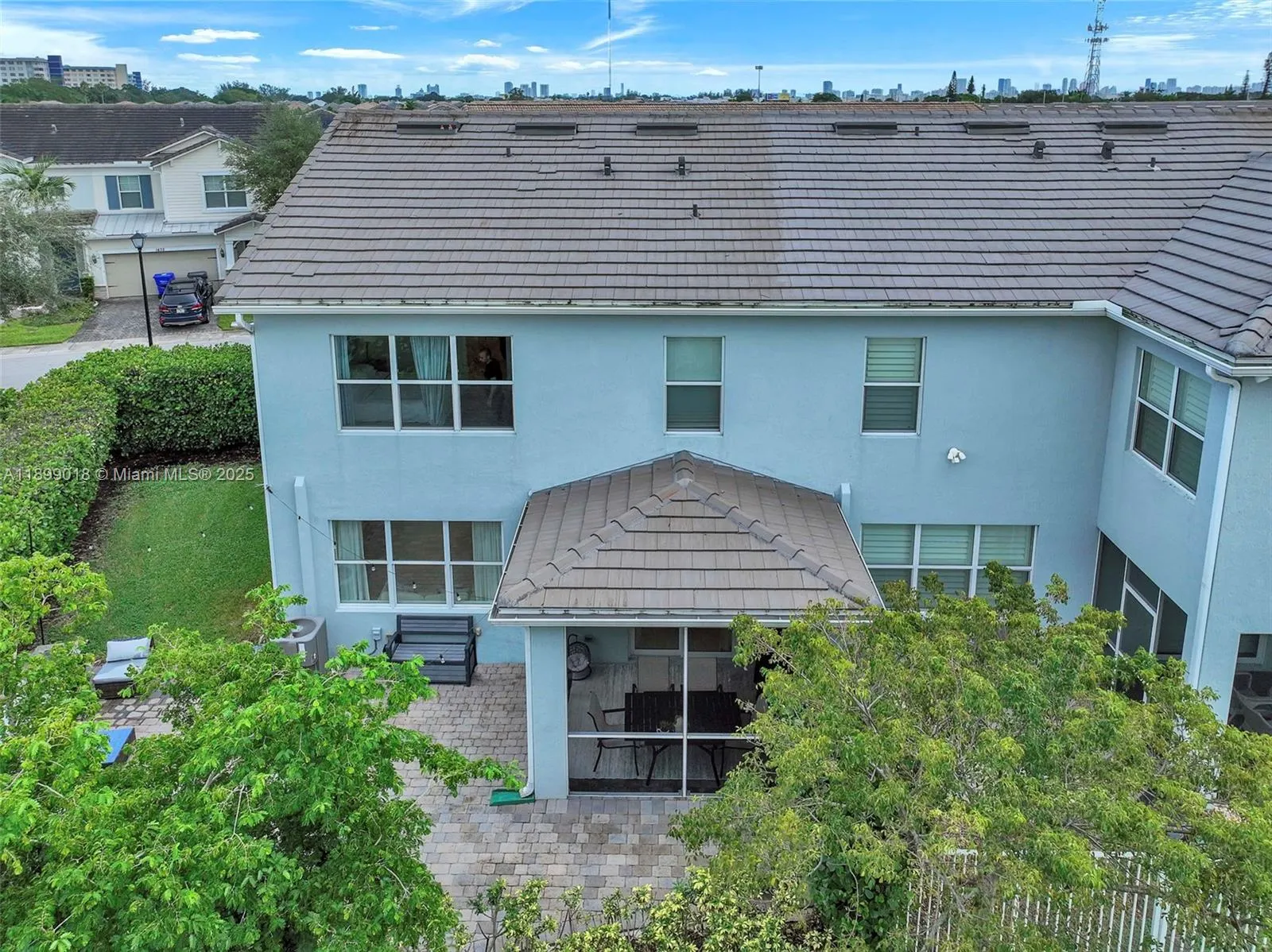 1436 Silk Oak Dr