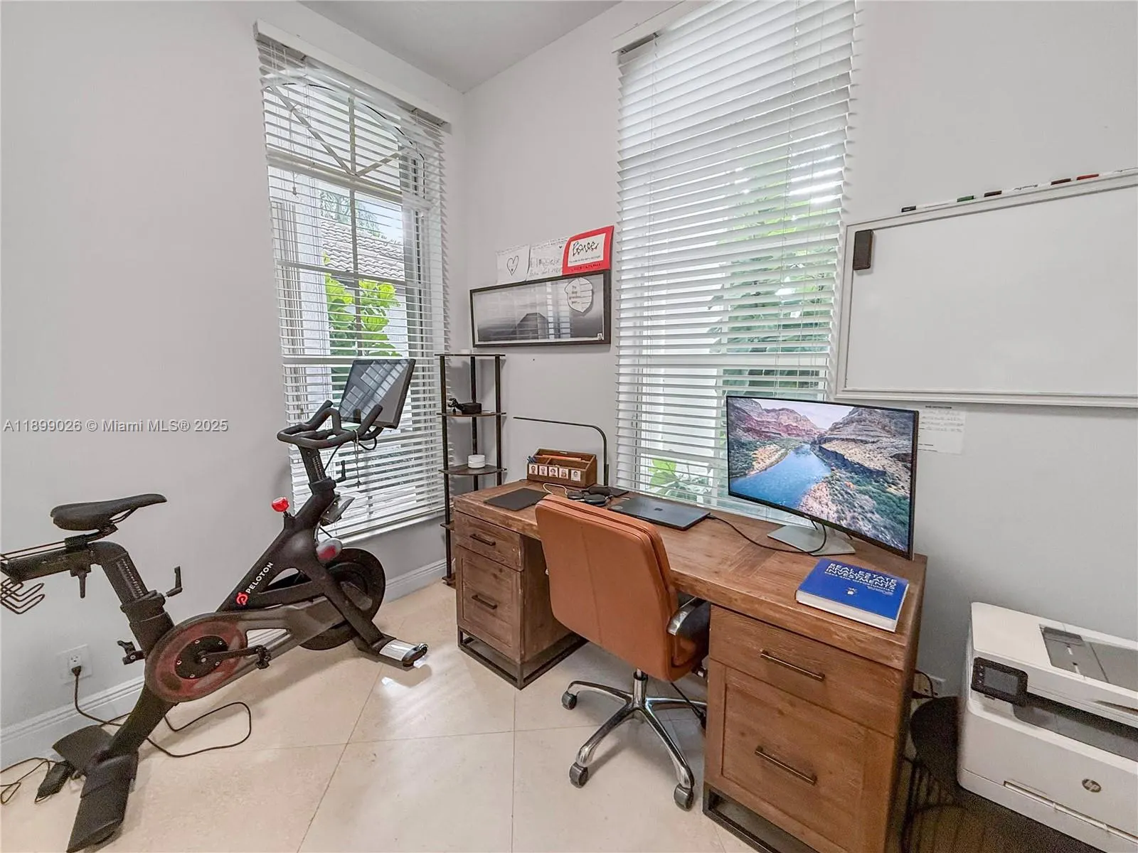2514 Poinciana Dr