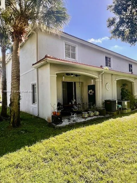 2560 SW 83rd Ave, #107