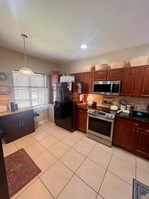 2560 SW 83rd Ave, #107