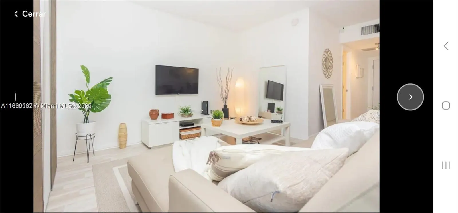 2301 Collins Ave, #736