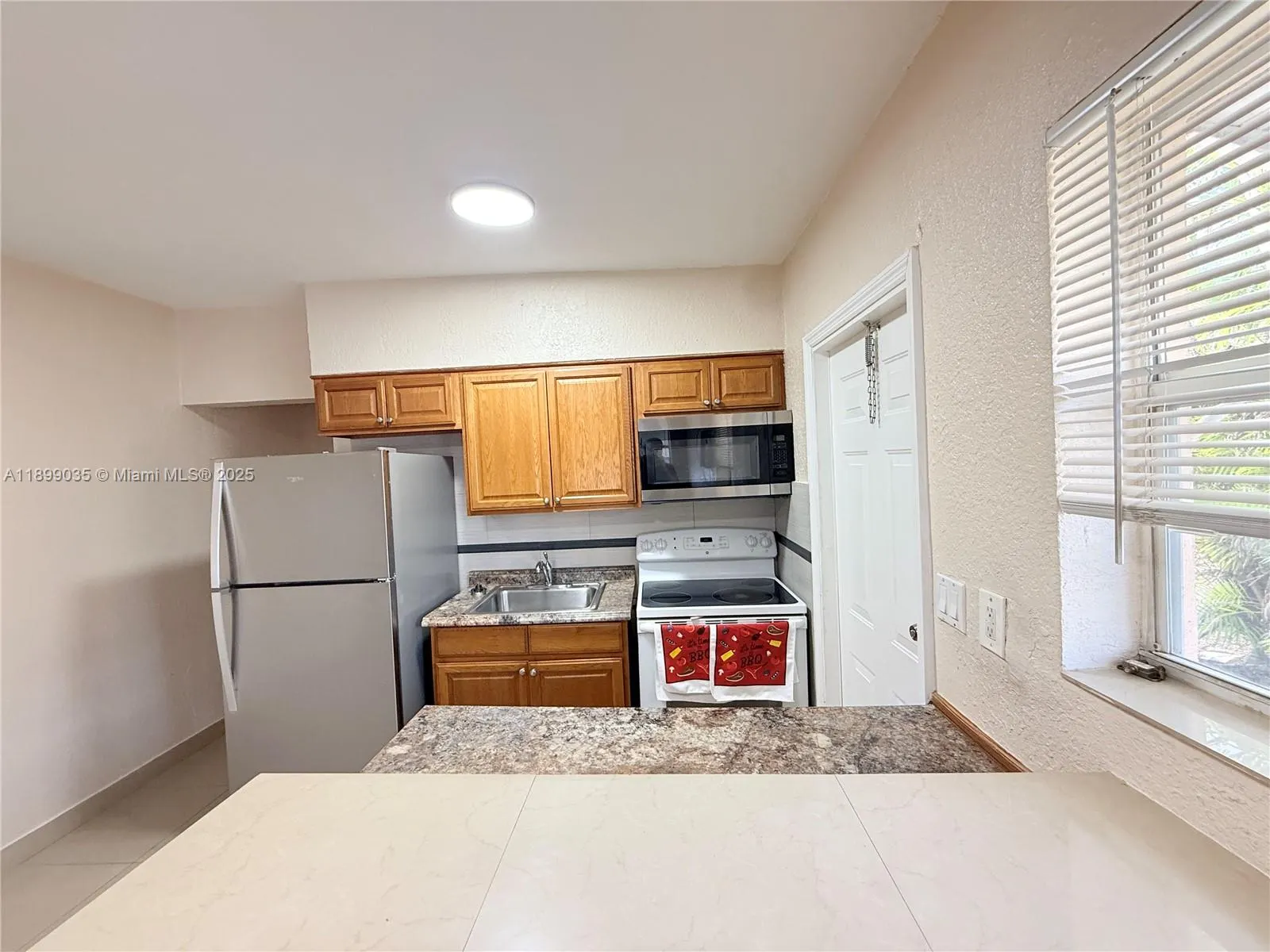 326 NE 6th St, #1-3