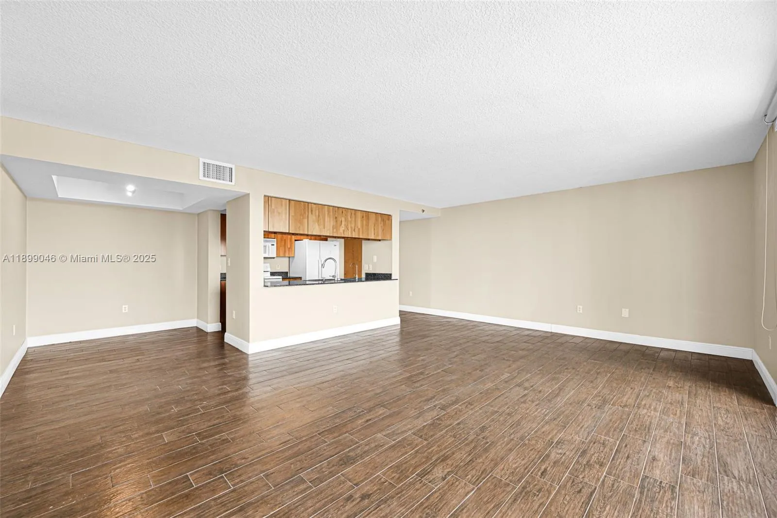 1200 Brickell Bay Dr, #3501