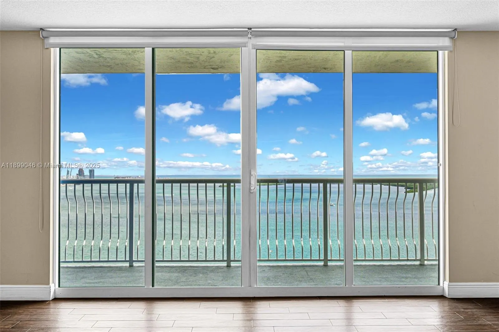 1200 Brickell Bay Dr, #3501
