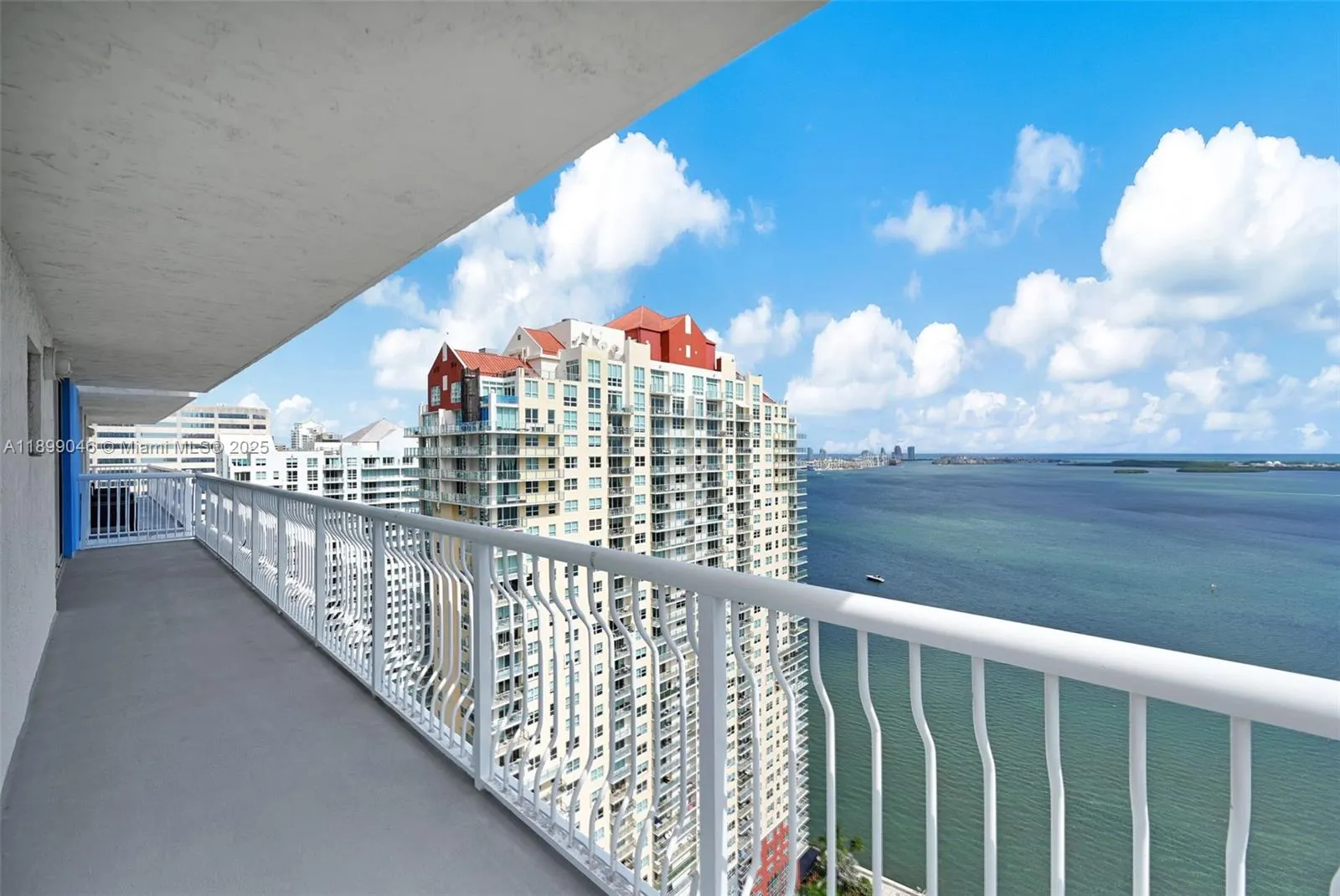 1200 Brickell Bay Dr, #3501
