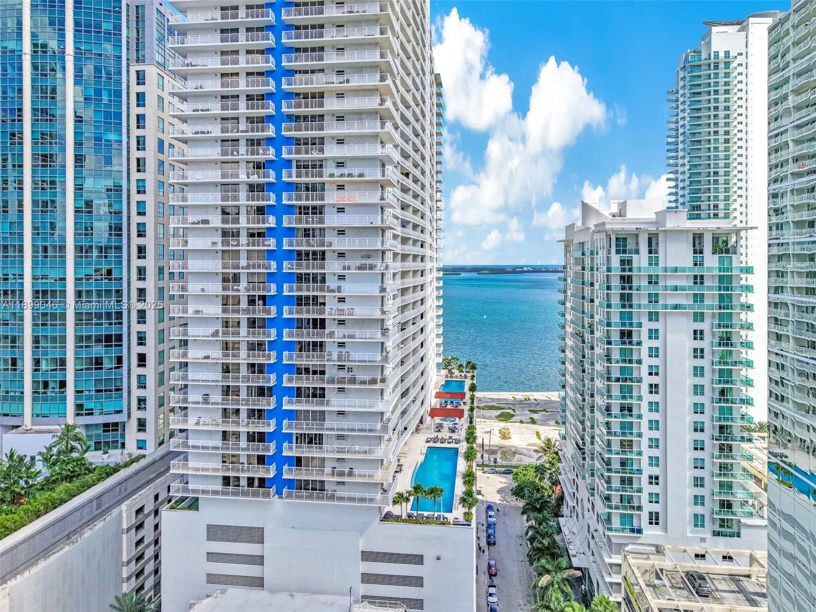 1200 Brickell Bay Dr, #3501