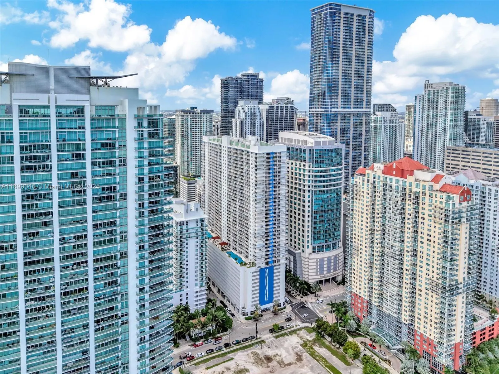 1200 Brickell Bay Dr, #3501