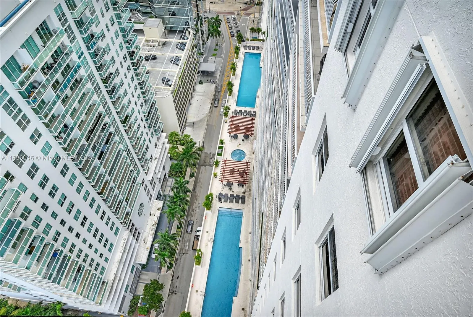 1200 Brickell Bay Dr, #3501
