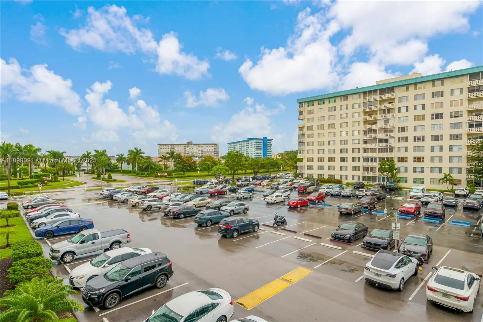 4350 Hillcrest Dr, #314