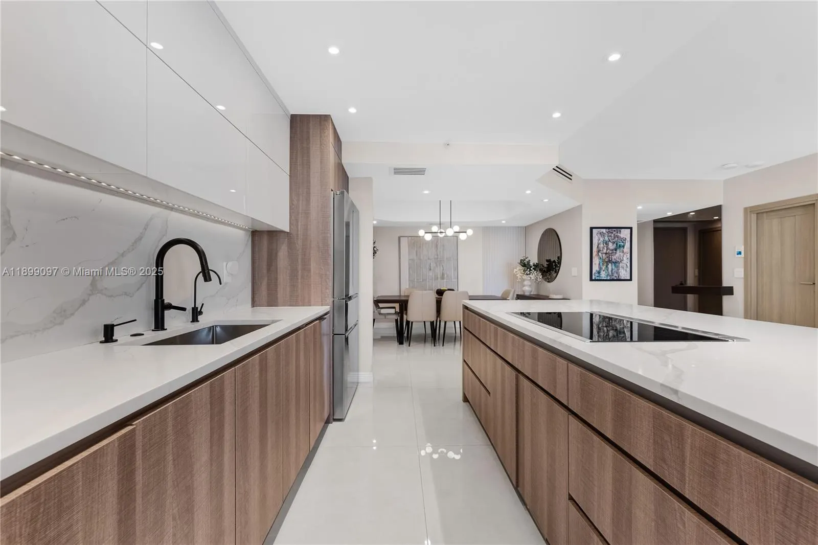 20191 E Country Club Dr, #1603