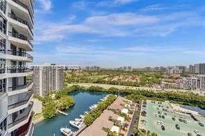 3530 N Mystic Pointe Dr, #2307