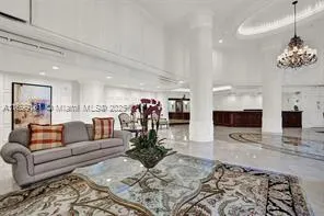 3530 N Mystic Pointe Dr, #2307