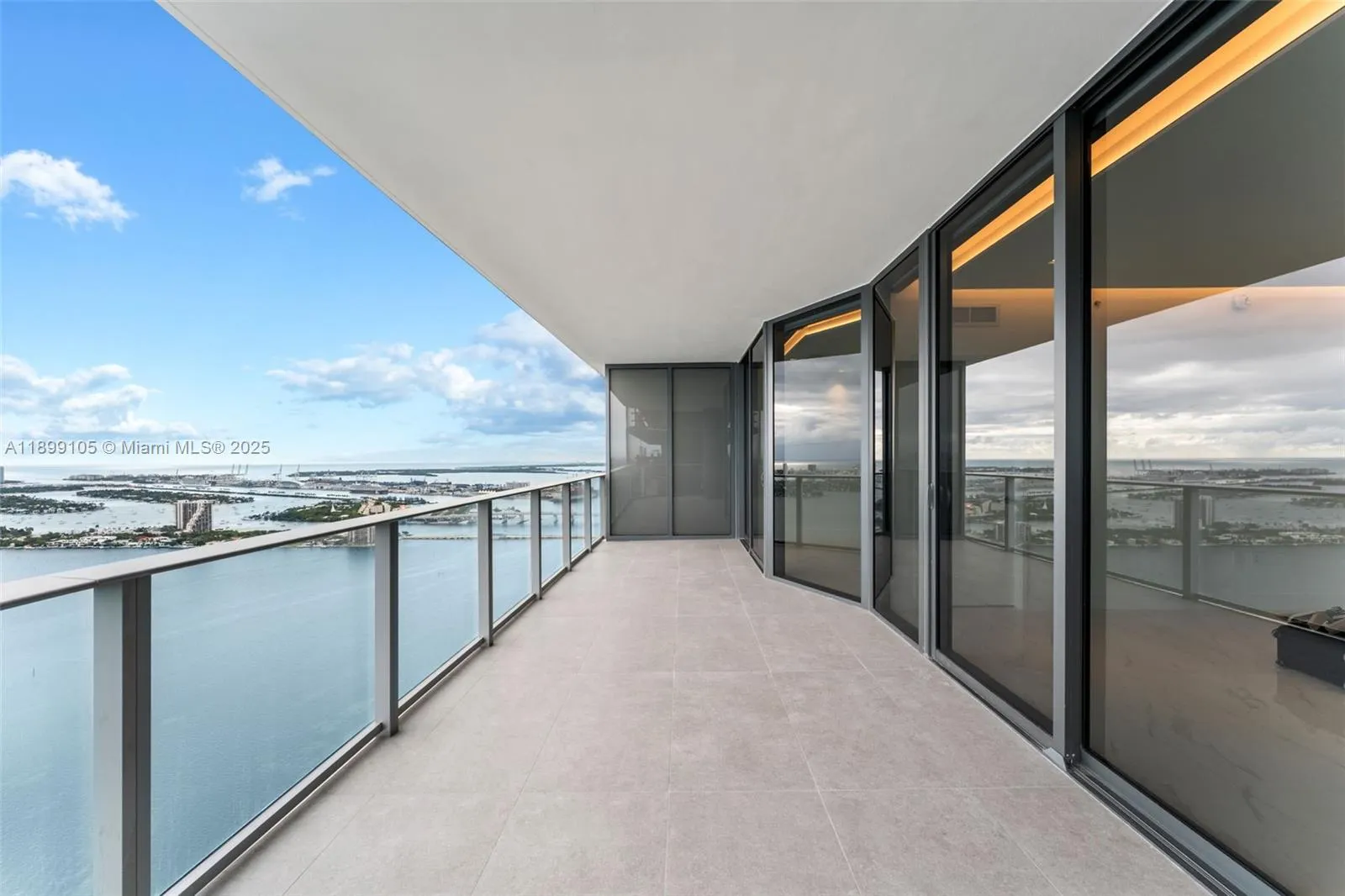 700 NE 24 ST, #5401
