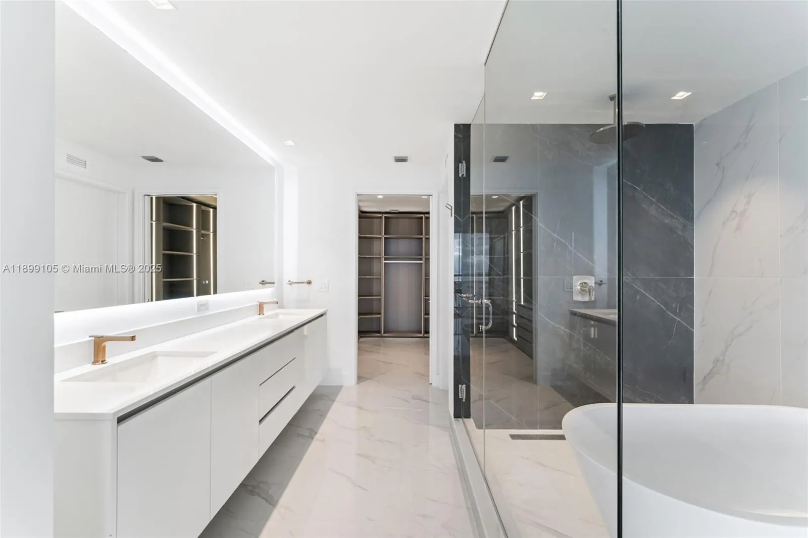 700 NE 24 ST, #5401