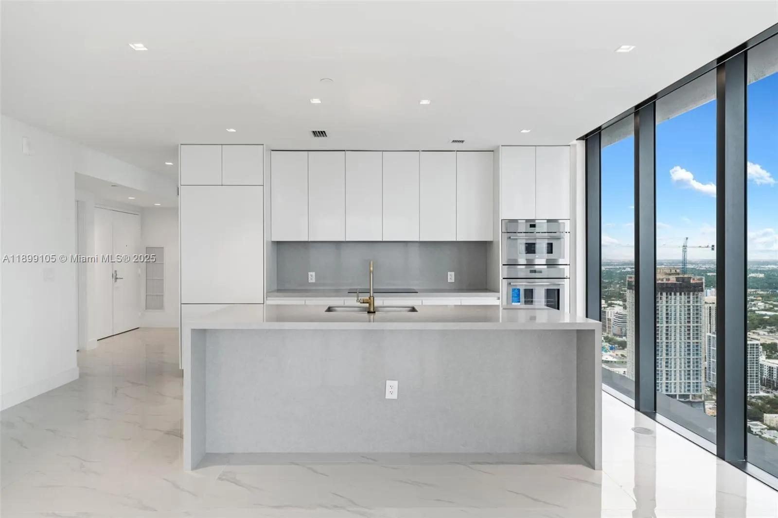 700 NE 24 ST, #5401