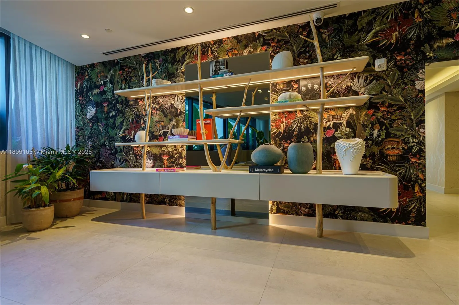 700 NE 24 ST, #5401