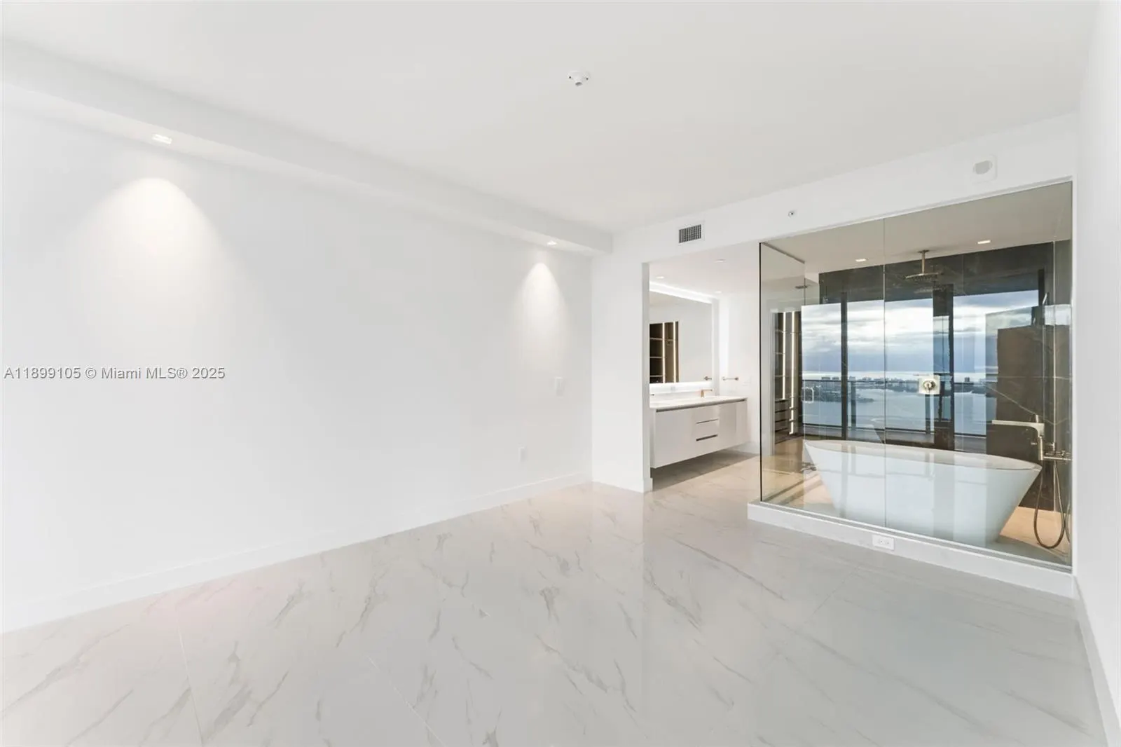 700 NE 24 ST, #5401