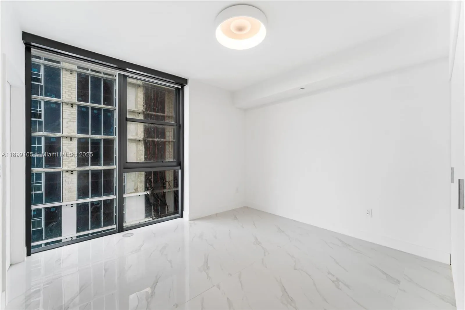 700 NE 24 ST, #5401
