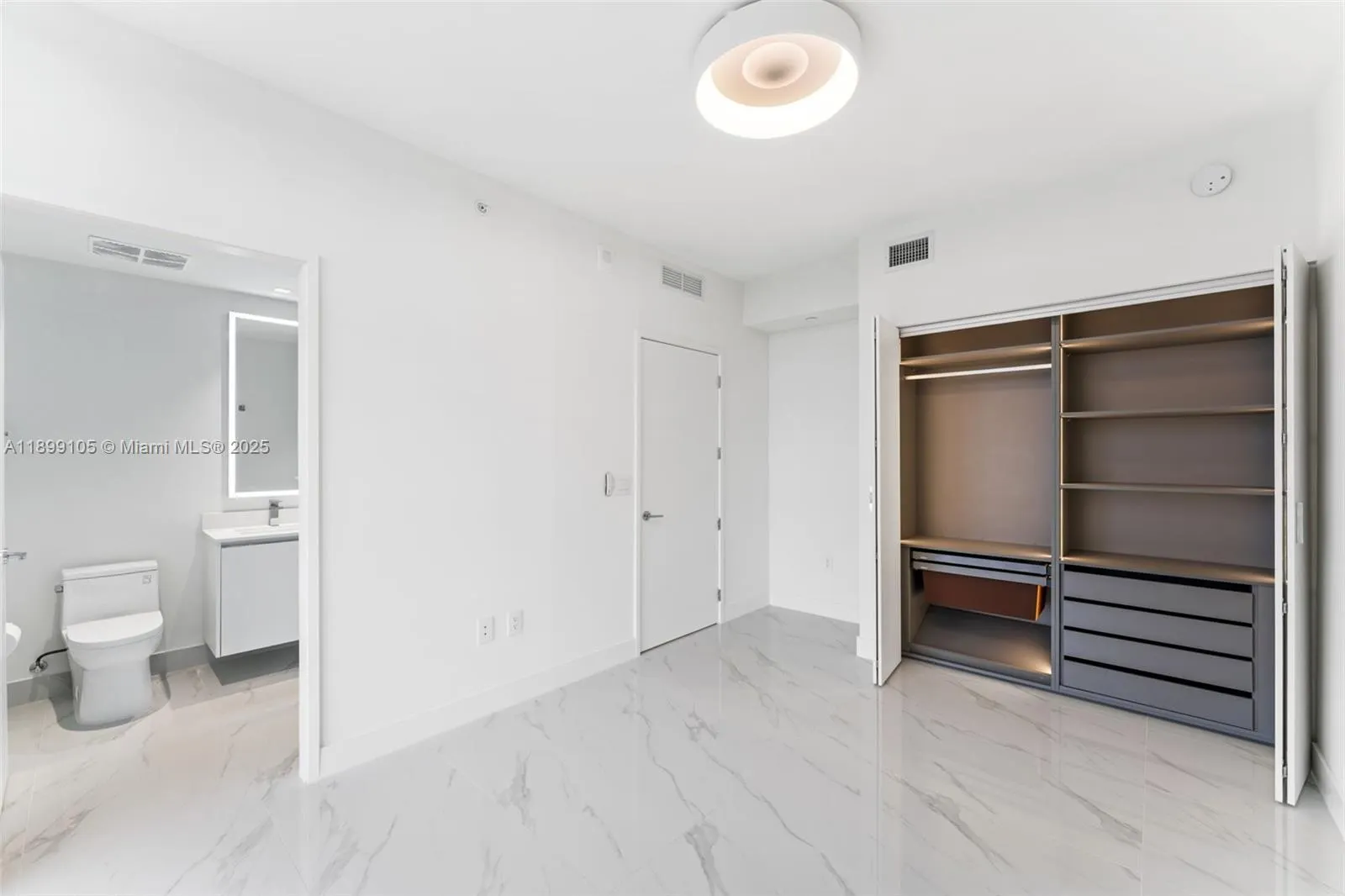 700 NE 24 ST, #5401