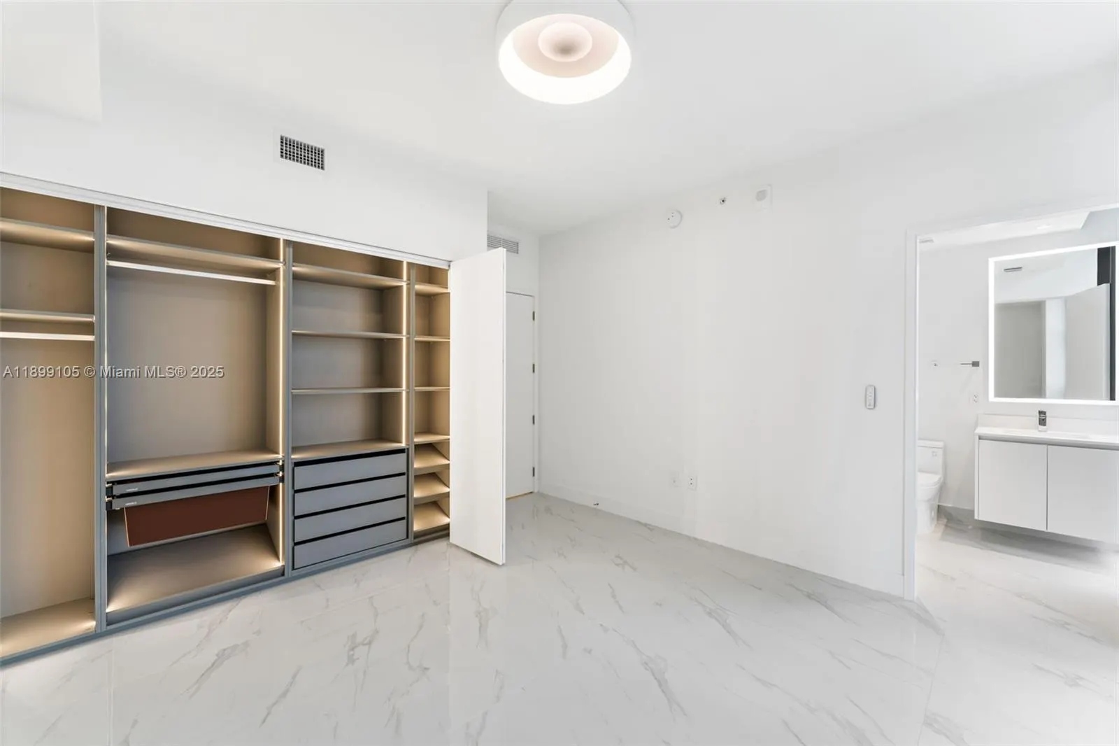 700 NE 24 ST, #5401