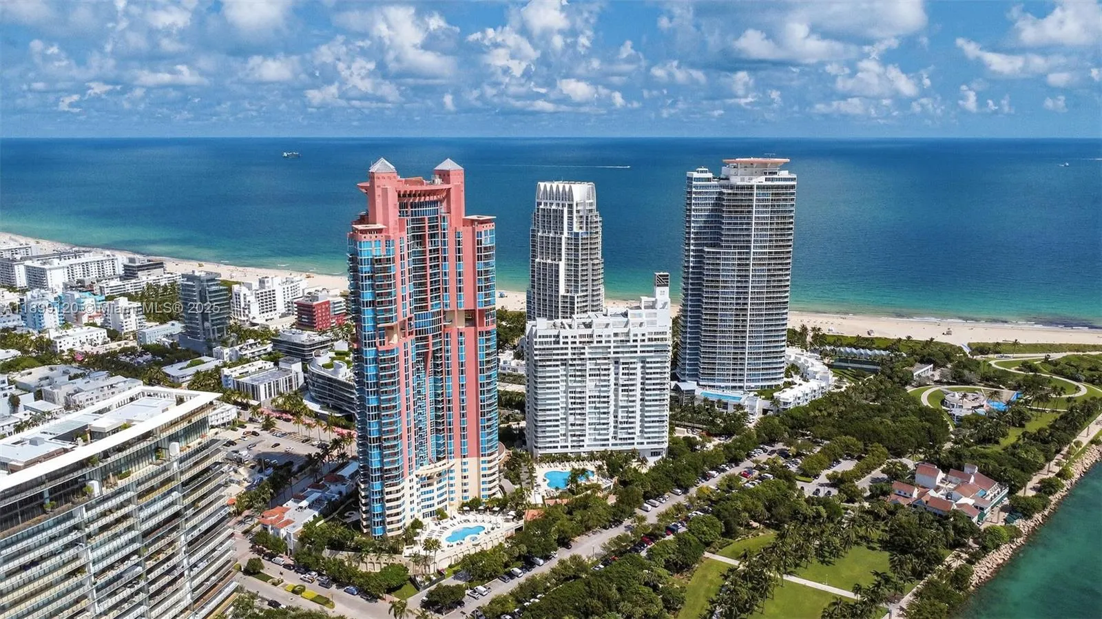 300 S Pointe Dr, #3105