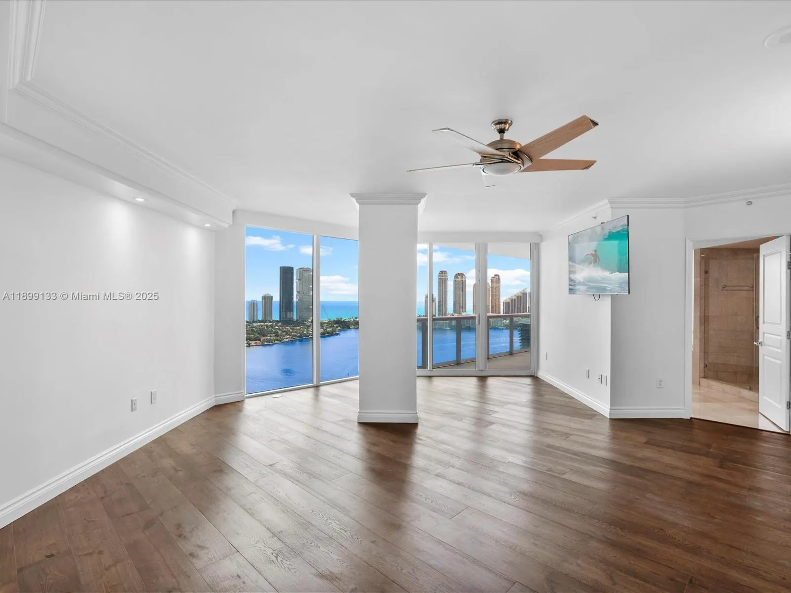 3370 Hidden Bay Dr, #3113