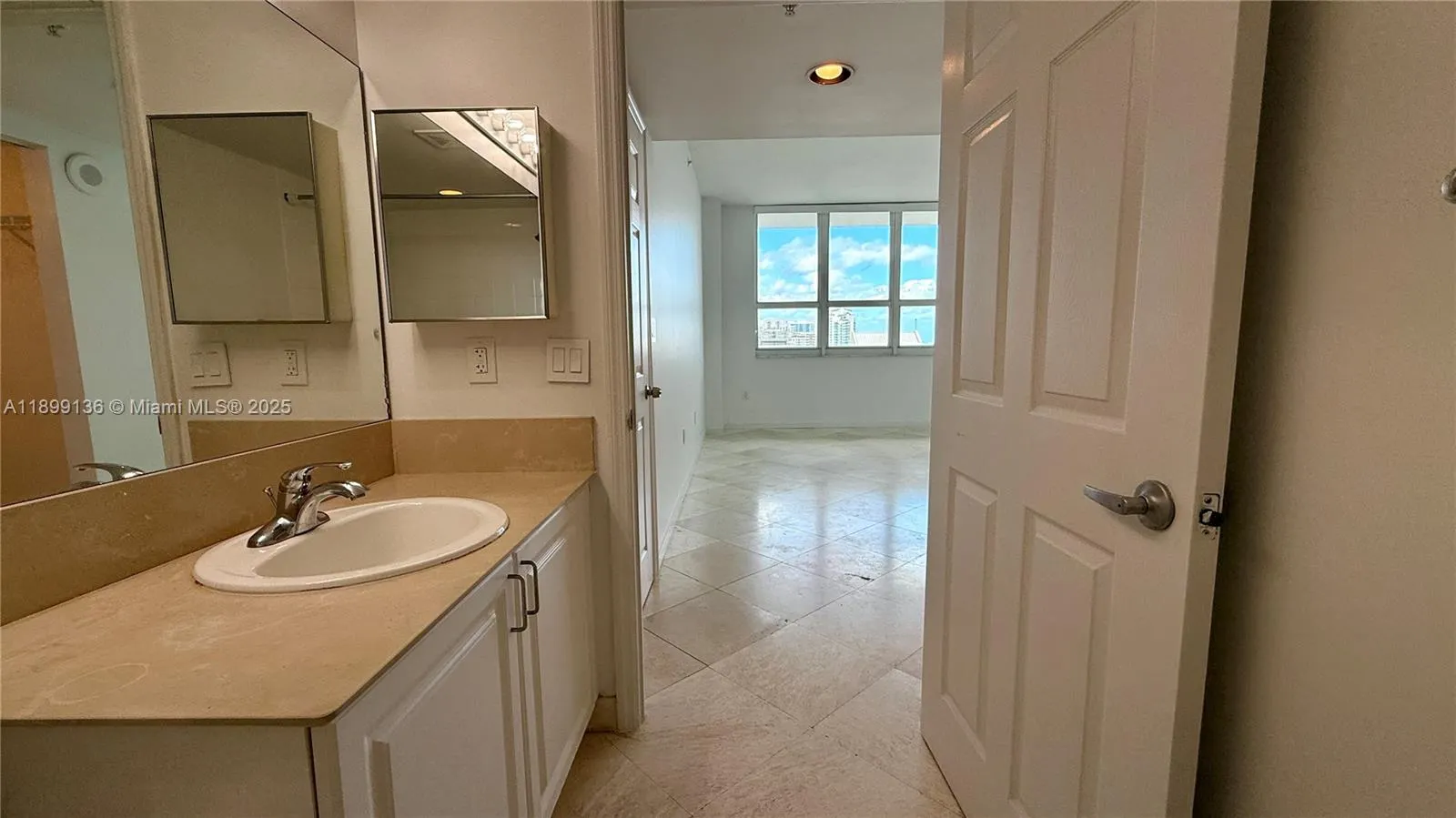 1155 Brickell Bay Dr, #PH104