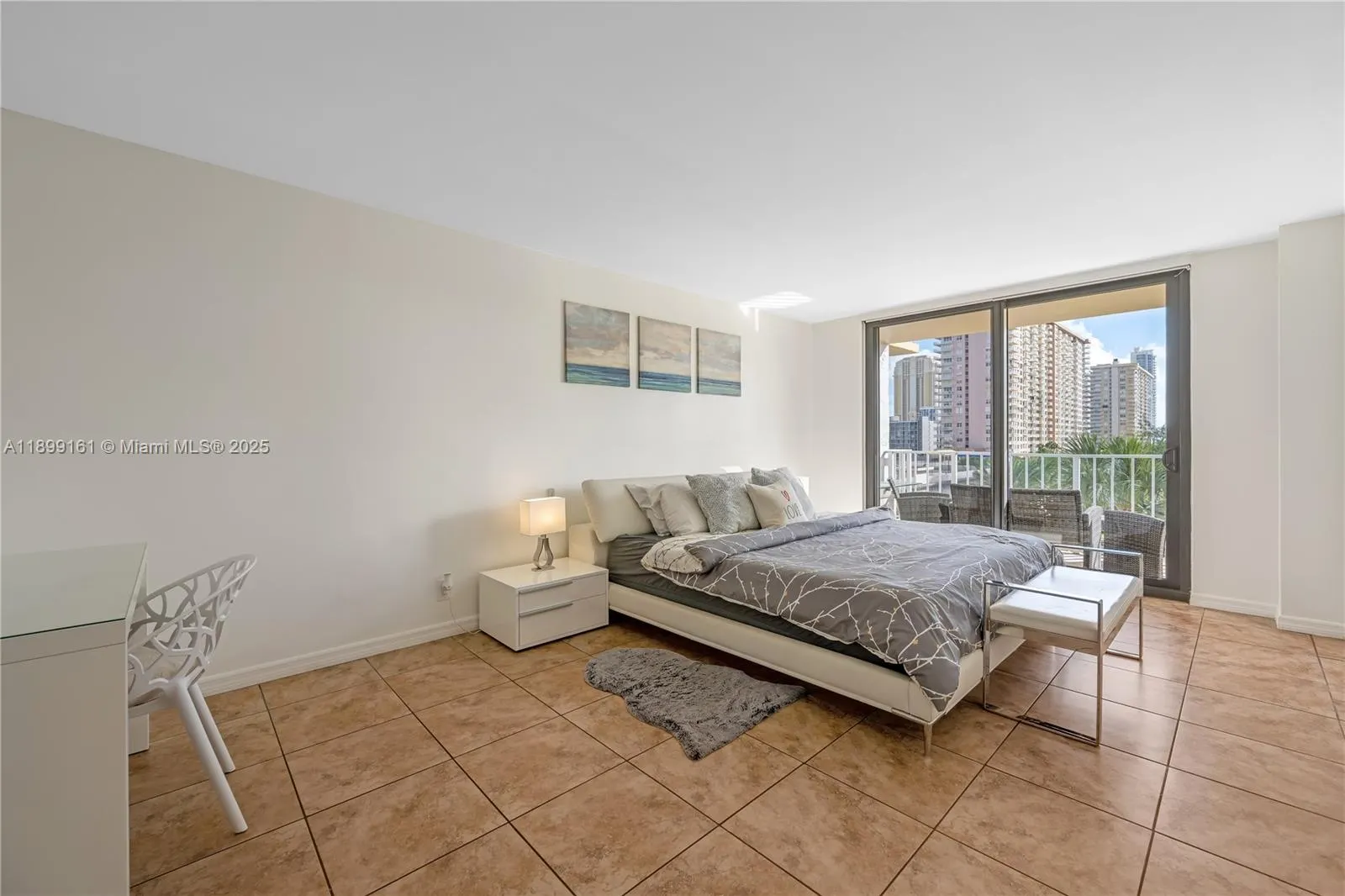 290 174th St, #511