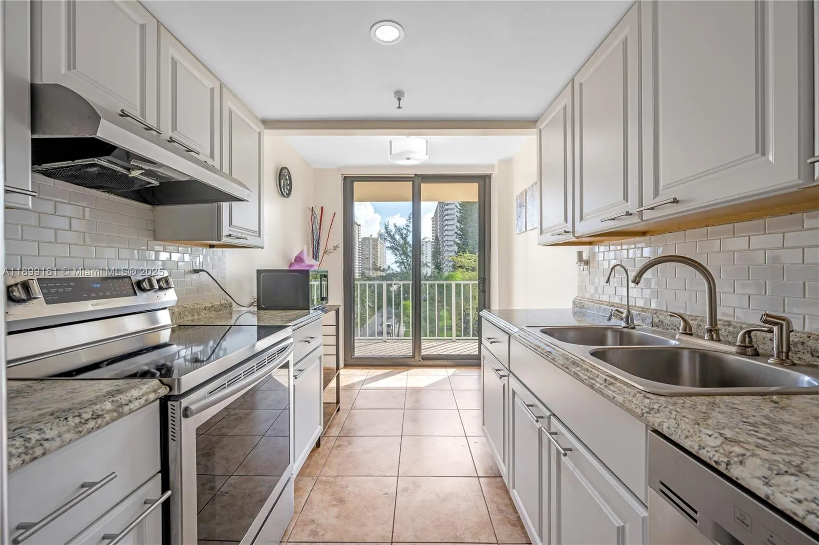 290 174th St, #511