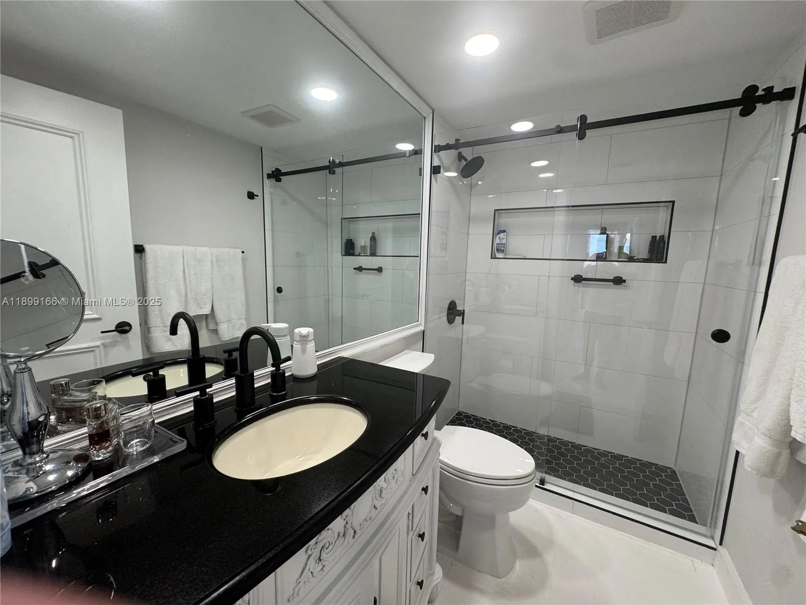 11113 Biscayne Blvd, #558