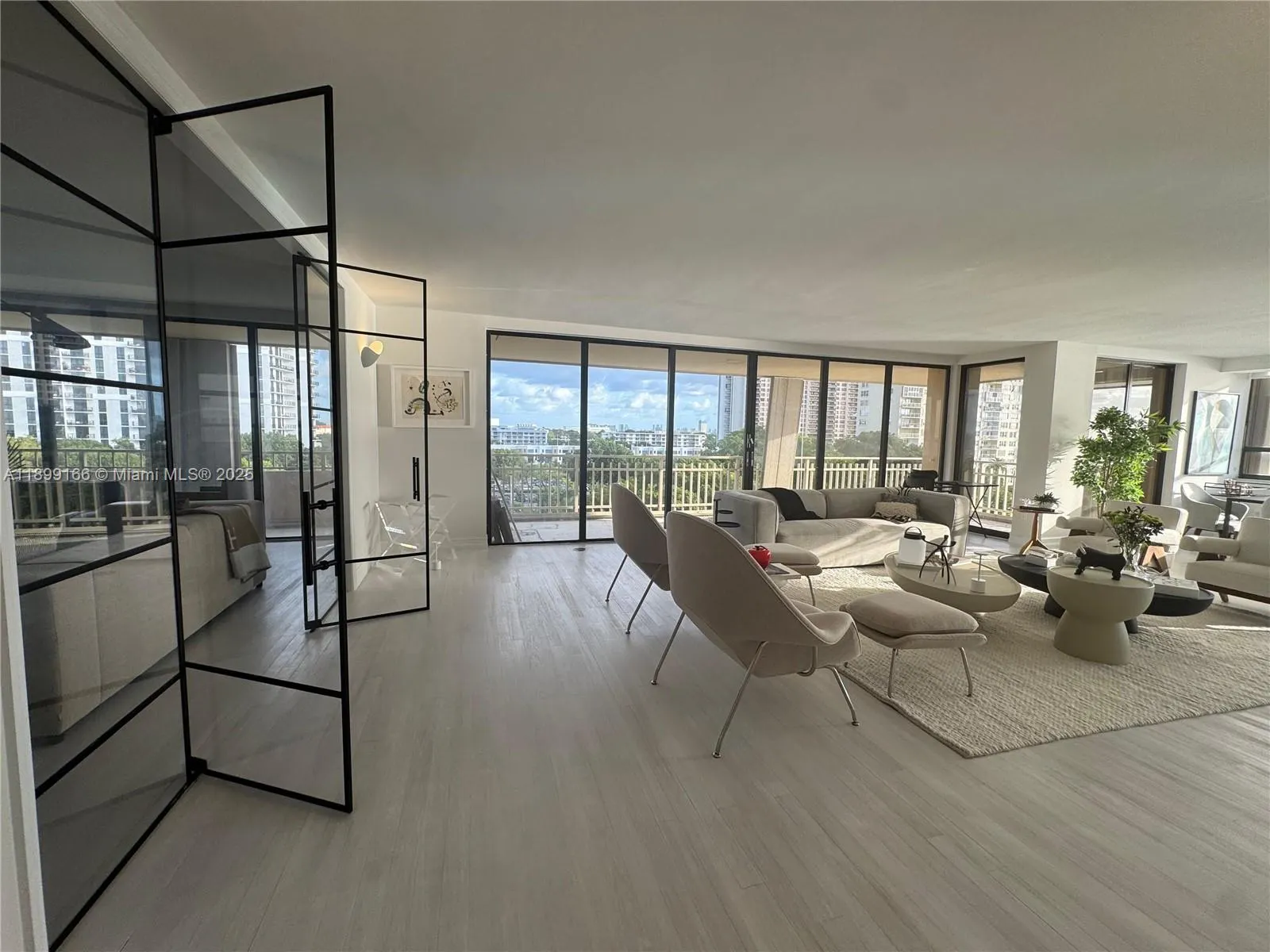11113 Biscayne Blvd, #558