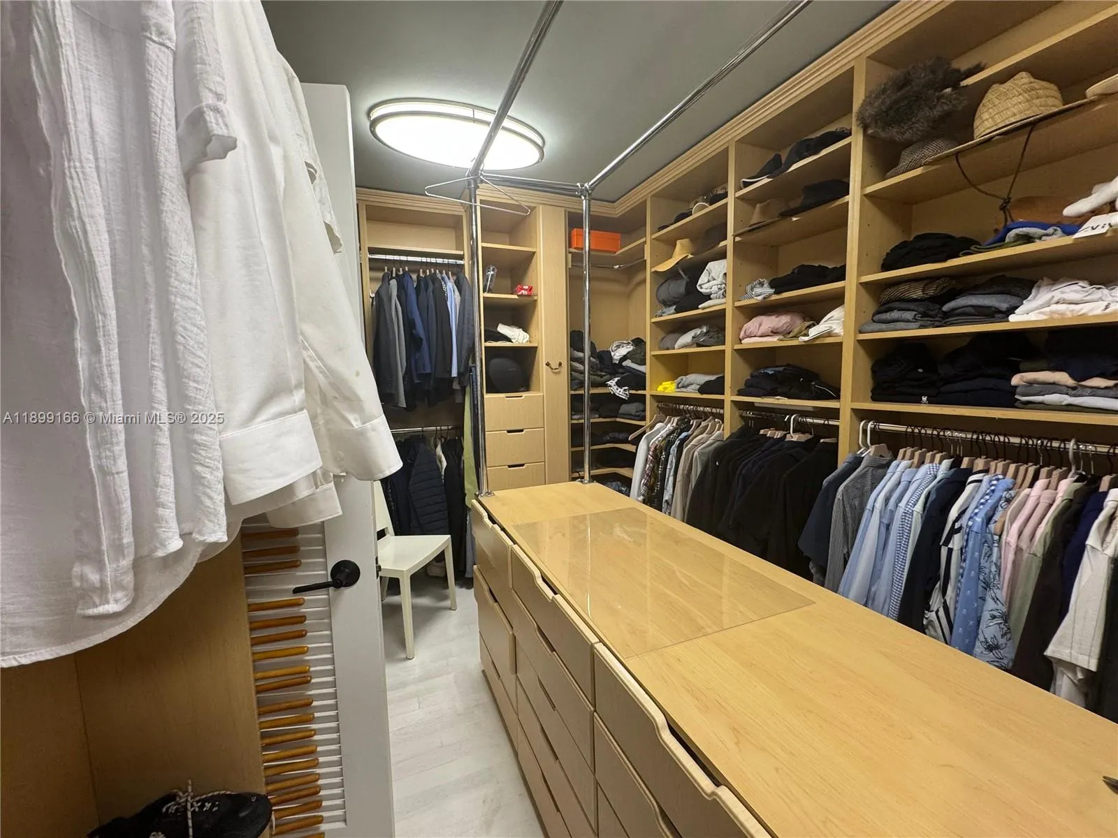 11113 Biscayne Blvd, #558
