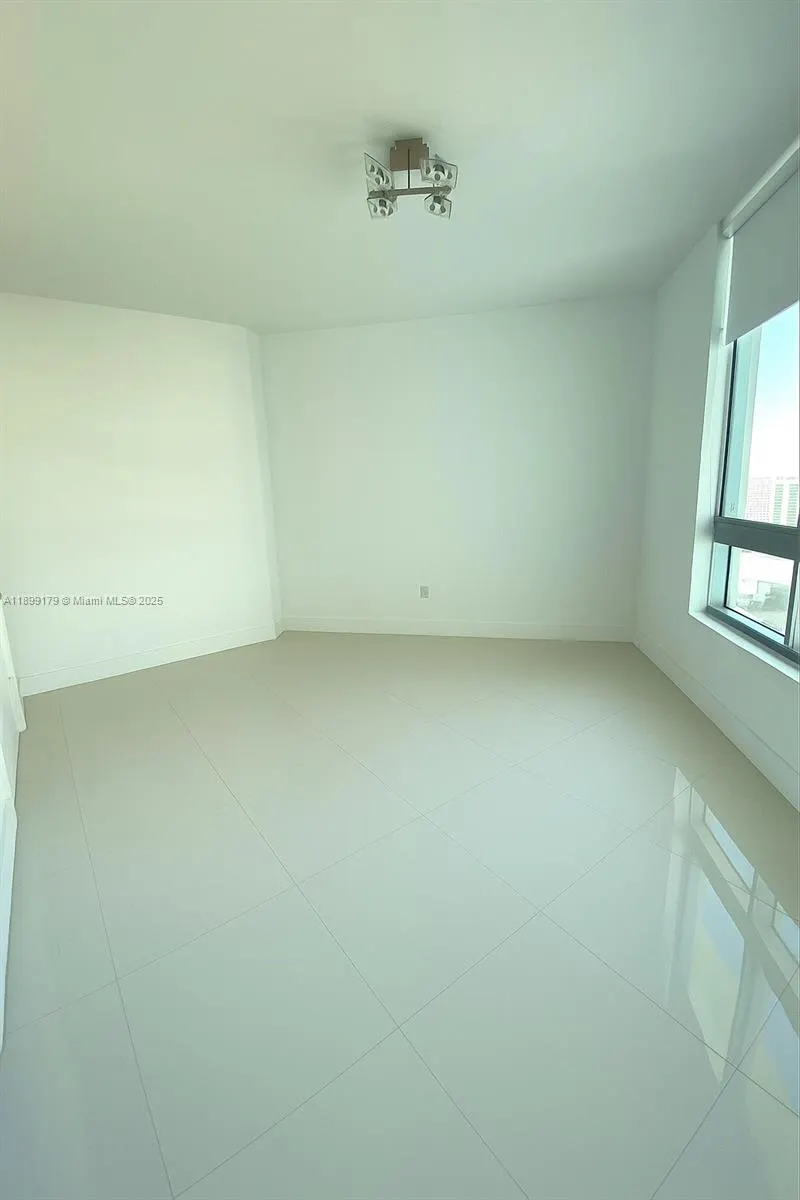 350 S Miami Ave, #3811