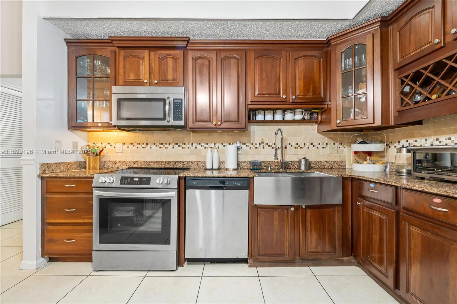 21240 Harbor Way, #285-28