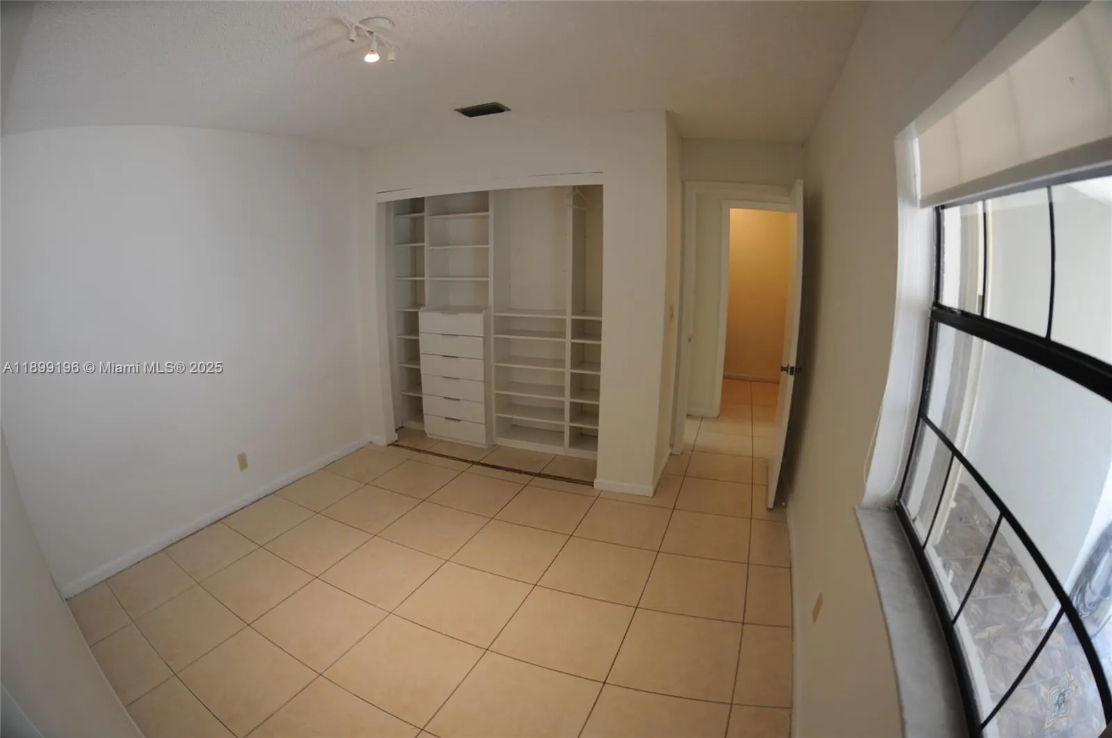 21240 Harbor Way, #285-28