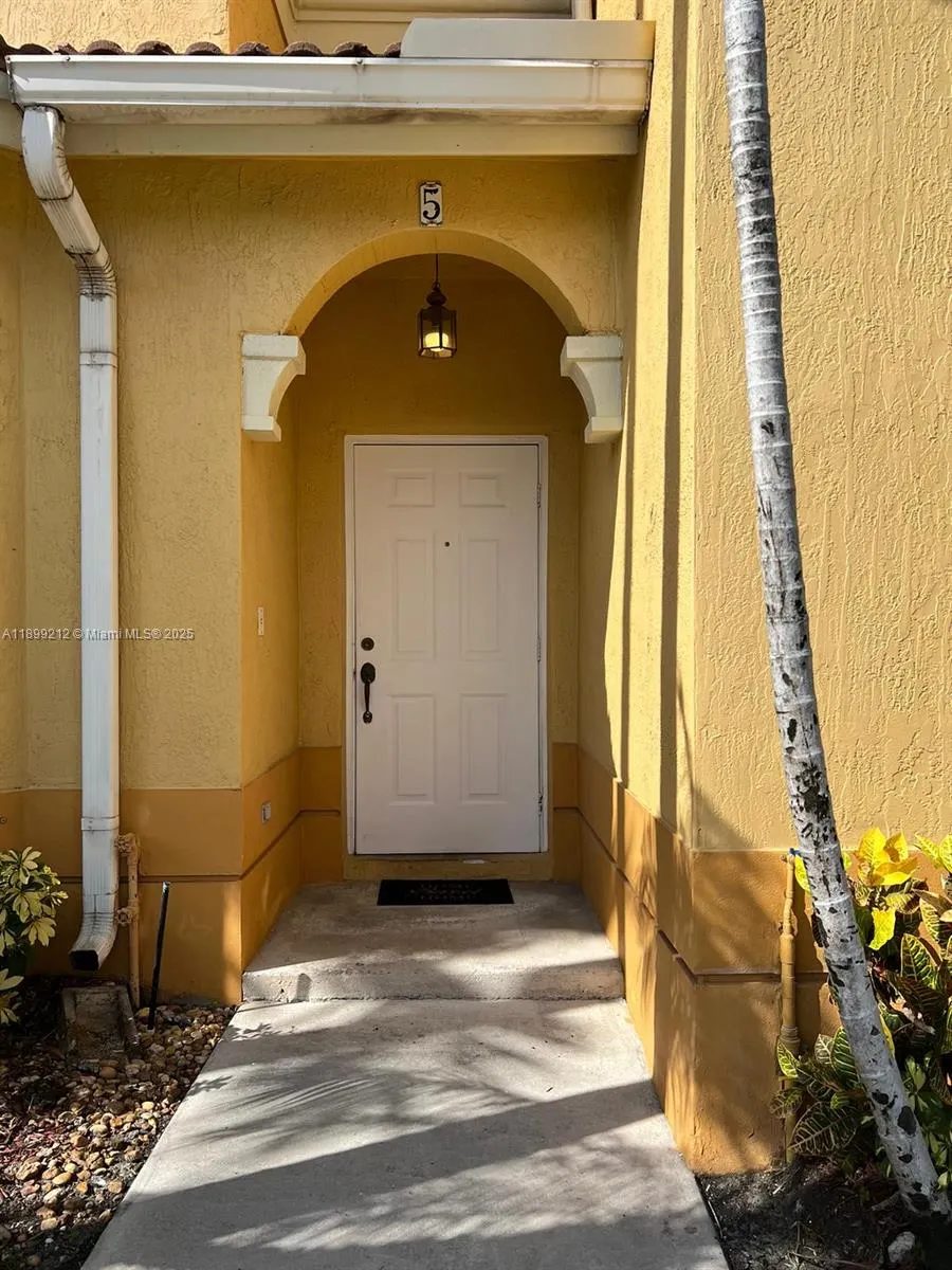 10777 NW 84th Ln, #5-42