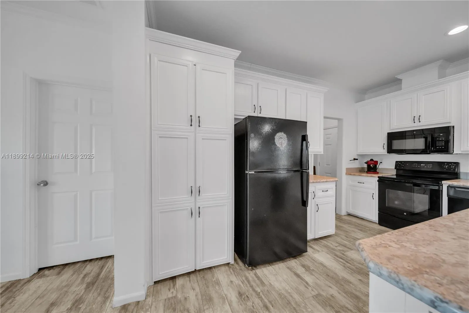 7824 8TH PL LaBelle