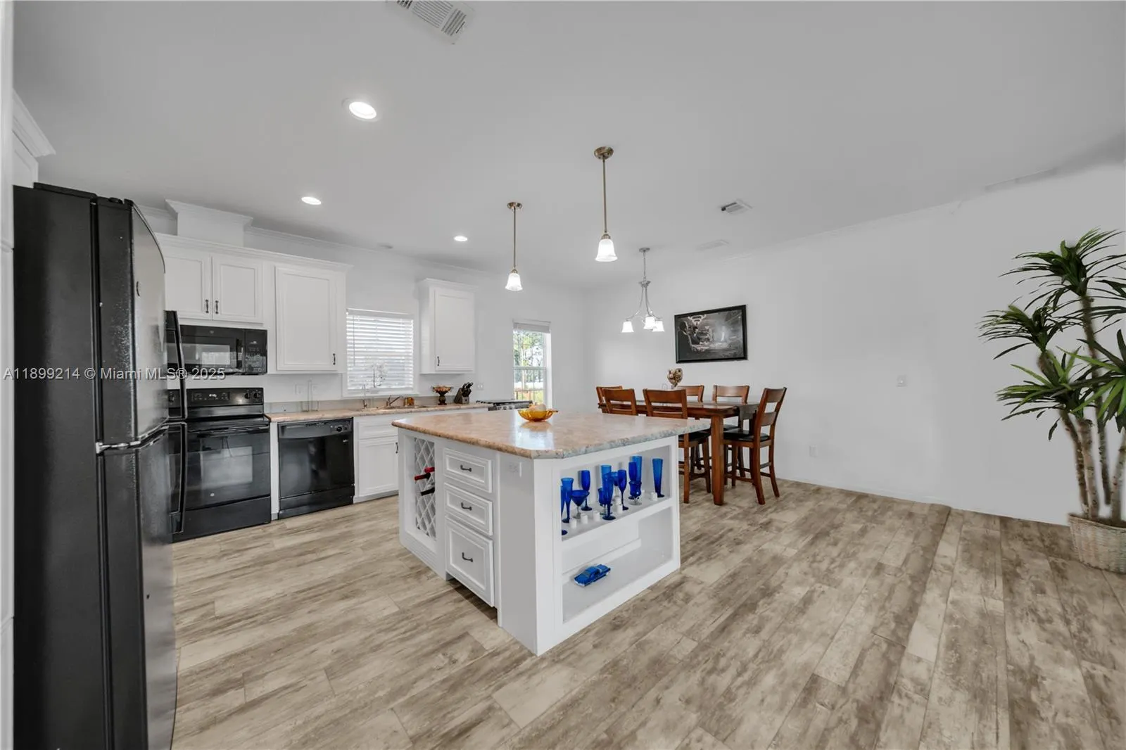 7824 8TH PL LaBelle