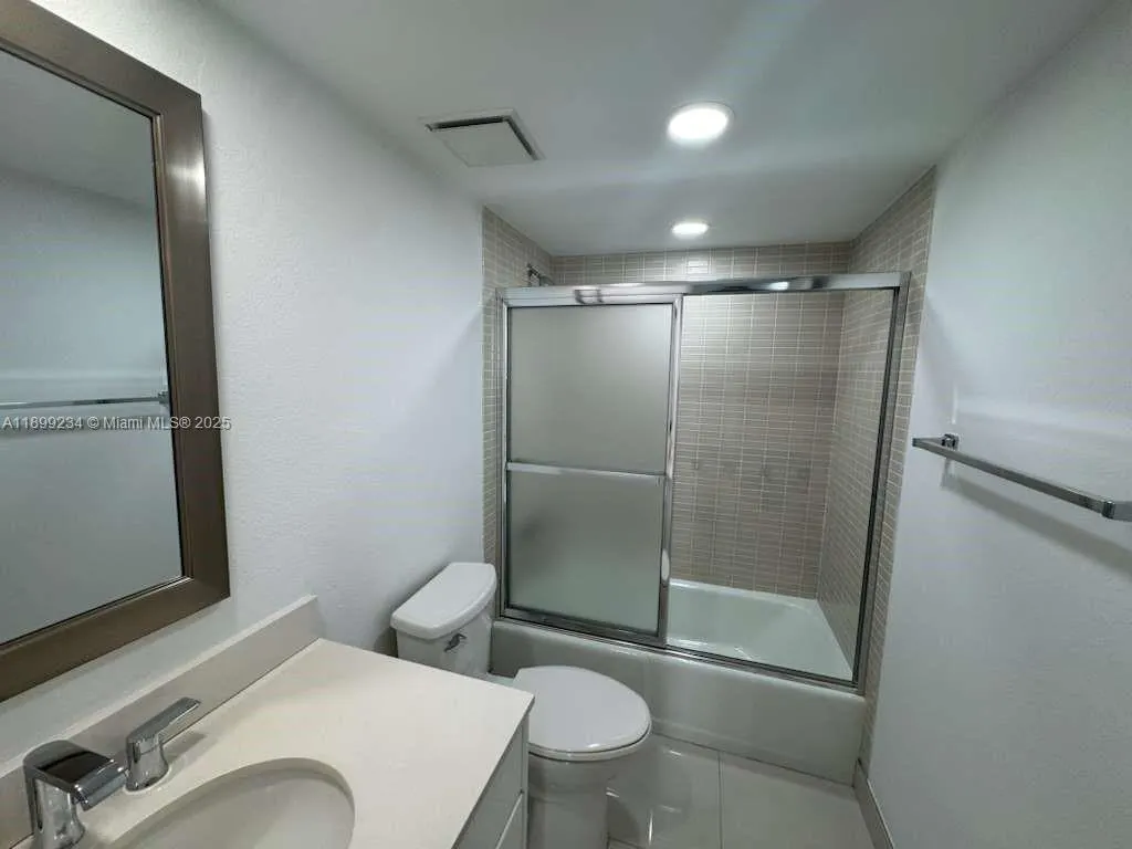 520 Brickell Key Dr, #A802