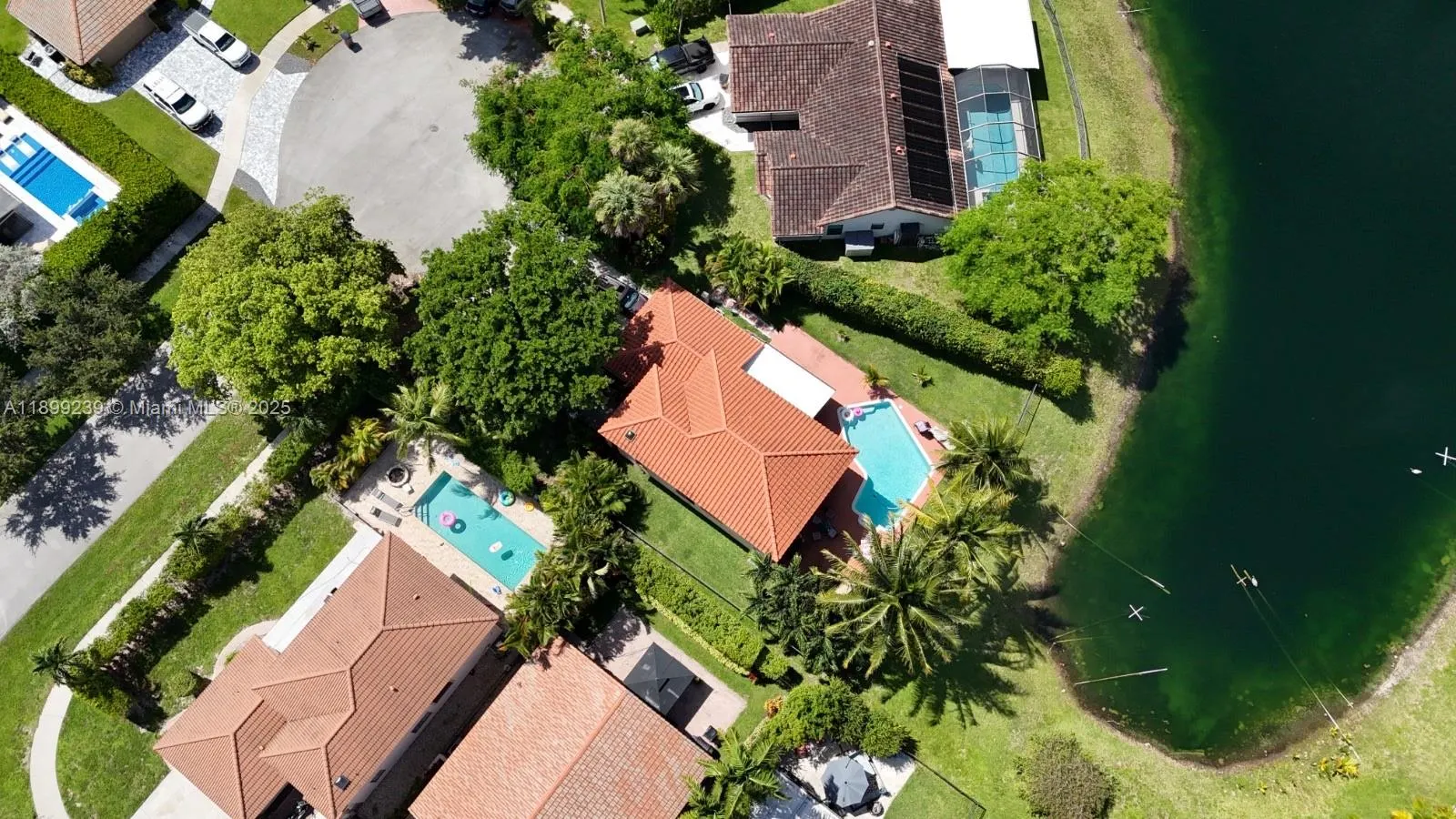 542 NW 39th Ter