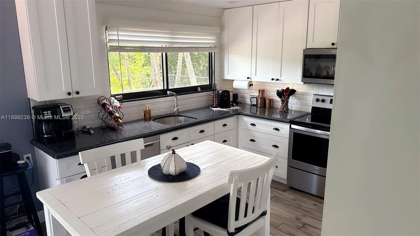 542 NW 39th Ter