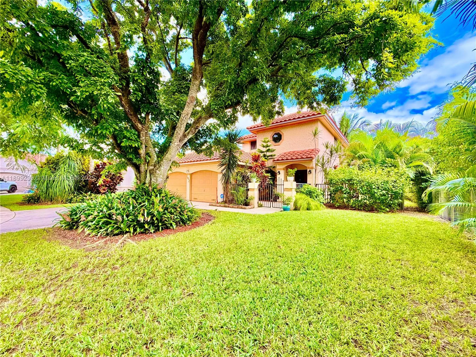 542 NW 39th Ter