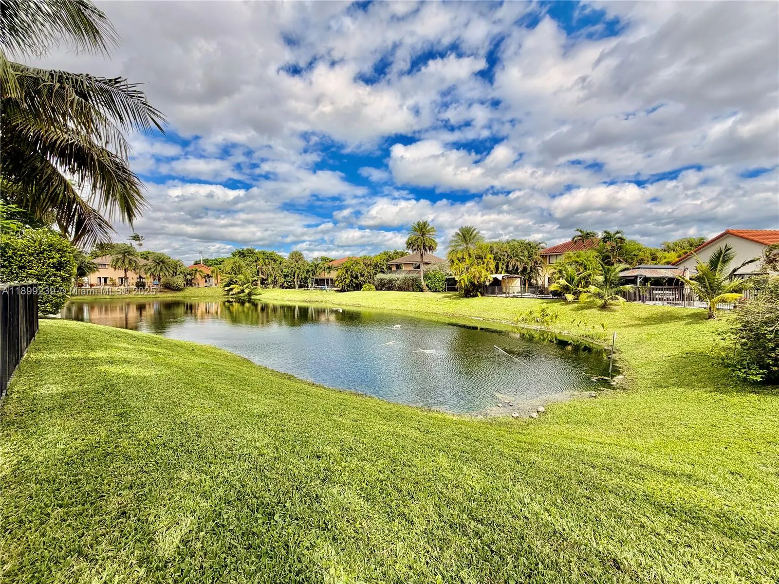 542 NW 39th Ter
