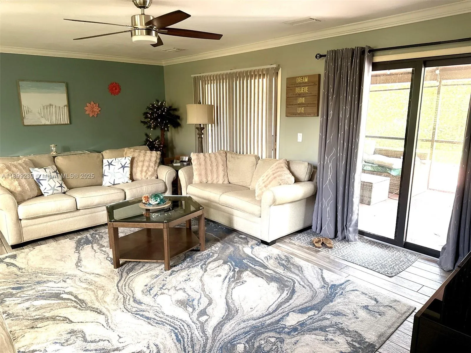 542 NW 39th Ter